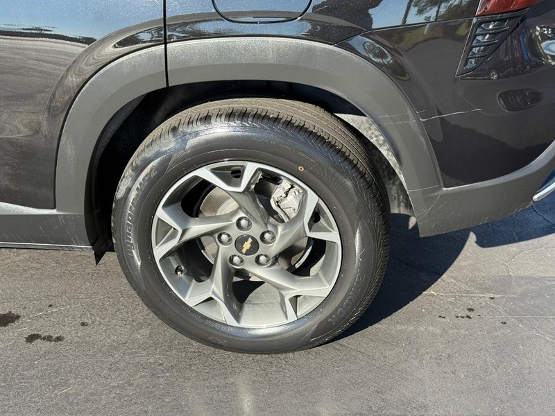 Chevrolet Trax Vehicle Full-screen Gallery Image 4