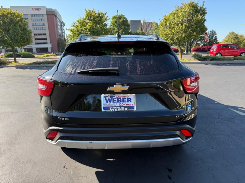 Chevrolet Trax Vehicle Full-screen Gallery Image 7