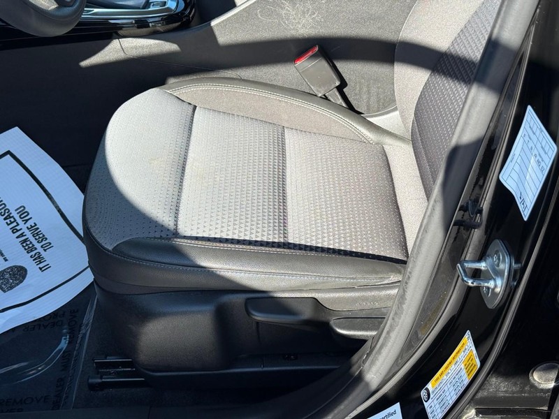 Chevrolet Trax Vehicle Full-screen Gallery Image 17