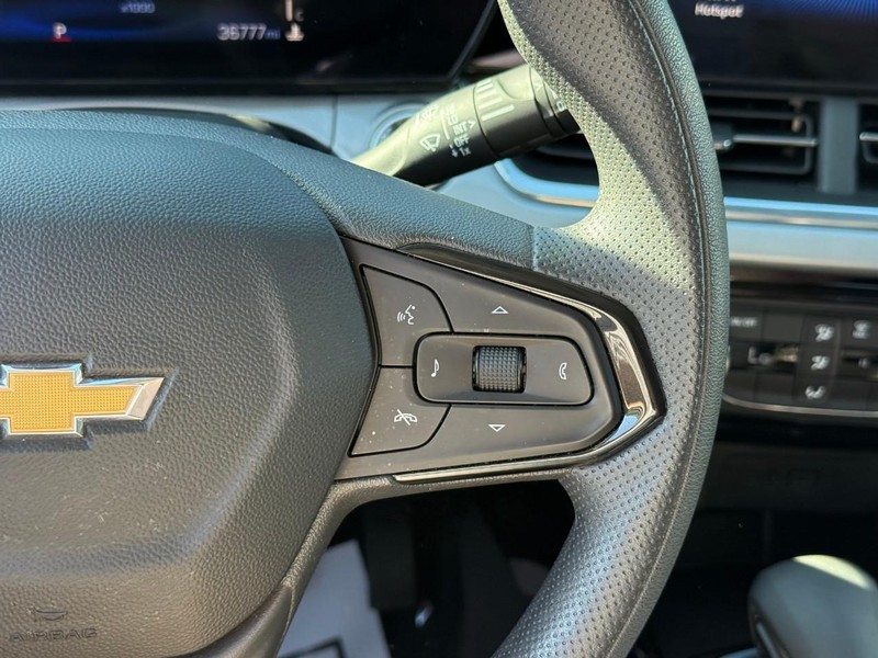 Chevrolet Trax Vehicle Full-screen Gallery Image 19