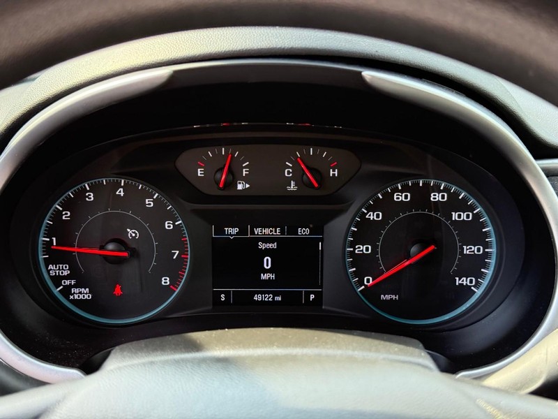 Chevrolet Malibu Vehicle Full-screen Gallery Image 20