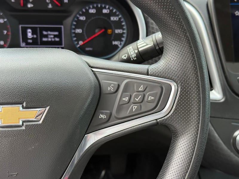 Chevrolet Malibu Vehicle Full-screen Gallery Image 20