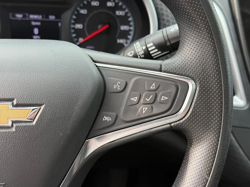 Chevrolet Malibu Vehicle Full-screen Gallery Image 20