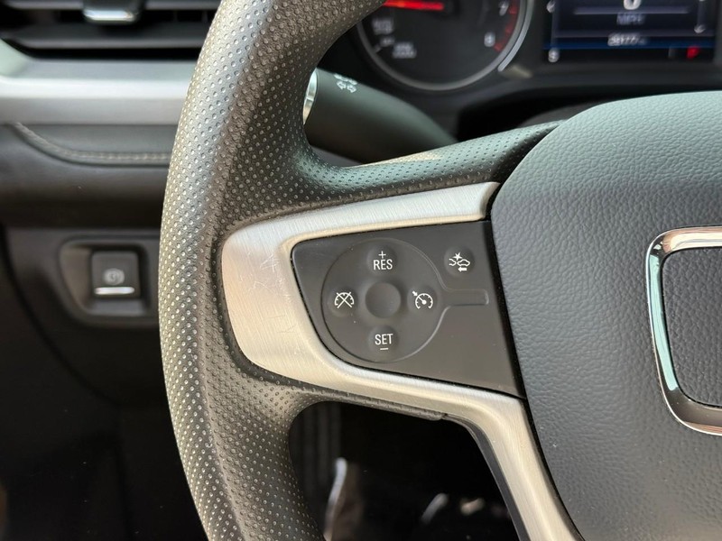 GMC Acadia Vehicle Full-screen Gallery Image 22