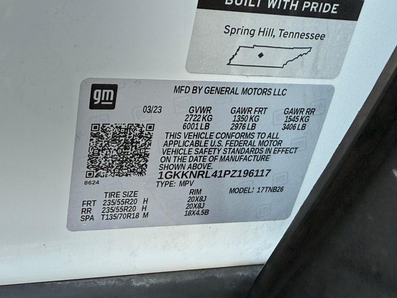 GMC Acadia Vehicle Full-screen Gallery Image 28