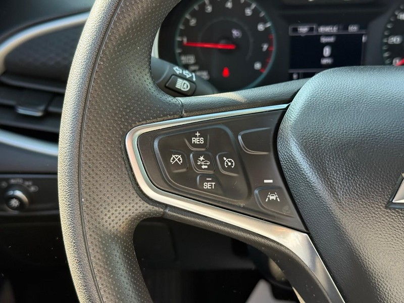 Chevrolet Malibu Vehicle Full-screen Gallery Image 19