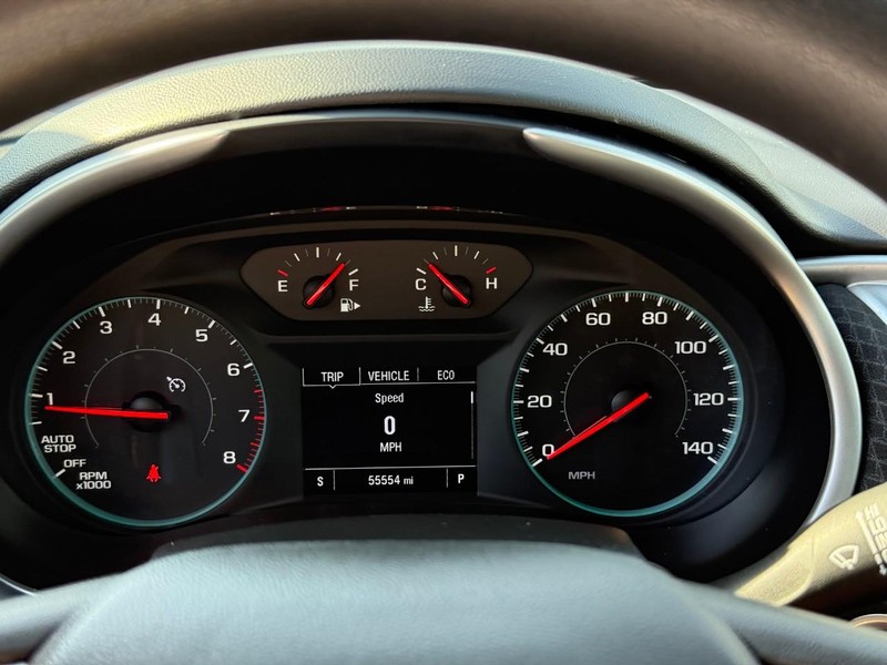 Chevrolet Malibu Vehicle Full-screen Gallery Image 21