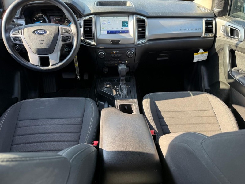 Ford Ranger Vehicle Full-screen Gallery Image 11