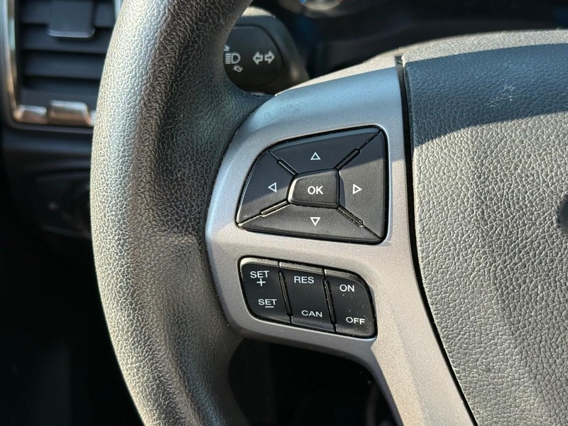 Ford Ranger Vehicle Full-screen Gallery Image 19