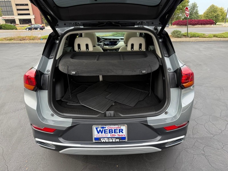 Buick Encore GX Vehicle Full-screen Gallery Image 6
