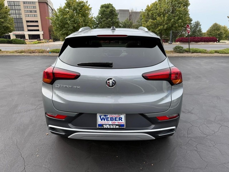 Buick Encore GX Vehicle Full-screen Gallery Image 7