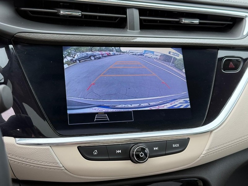 Buick Encore GX Vehicle Full-screen Gallery Image 24
