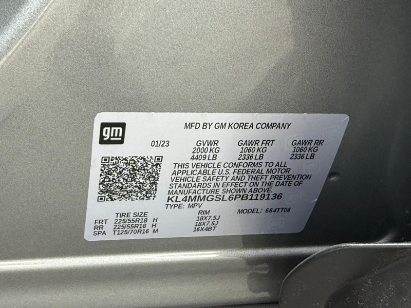 Buick Encore GX Vehicle Full-screen Gallery Image 25