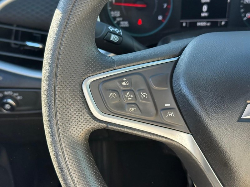 Chevrolet Malibu Vehicle Full-screen Gallery Image 18