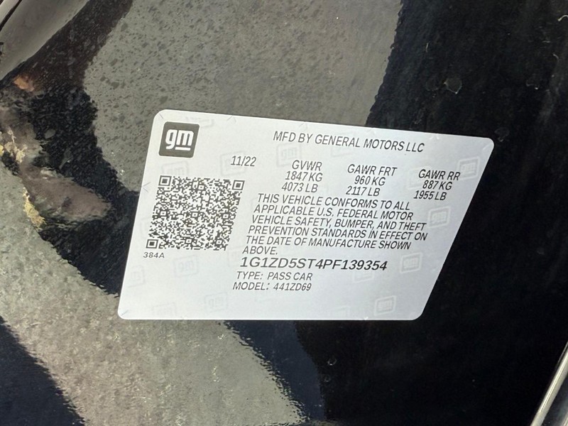 Chevrolet Malibu Vehicle Full-screen Gallery Image 24