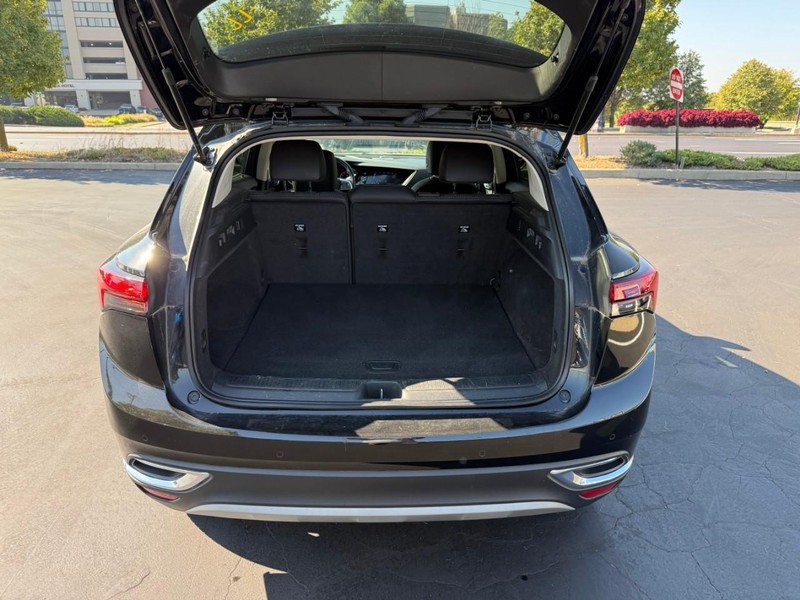 Buick Envision Vehicle Full-screen Gallery Image 5