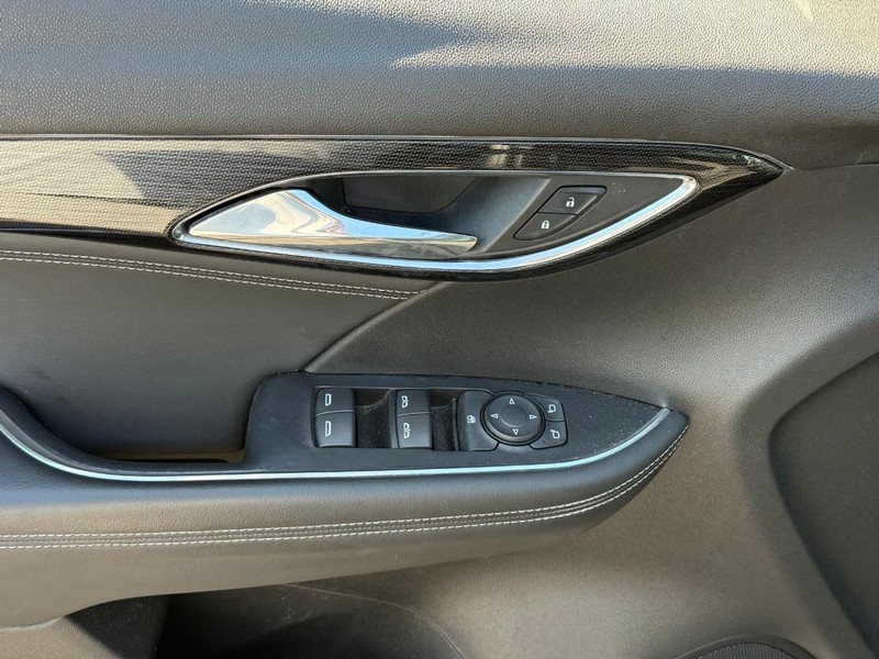 Buick Envision Vehicle Full-screen Gallery Image 15