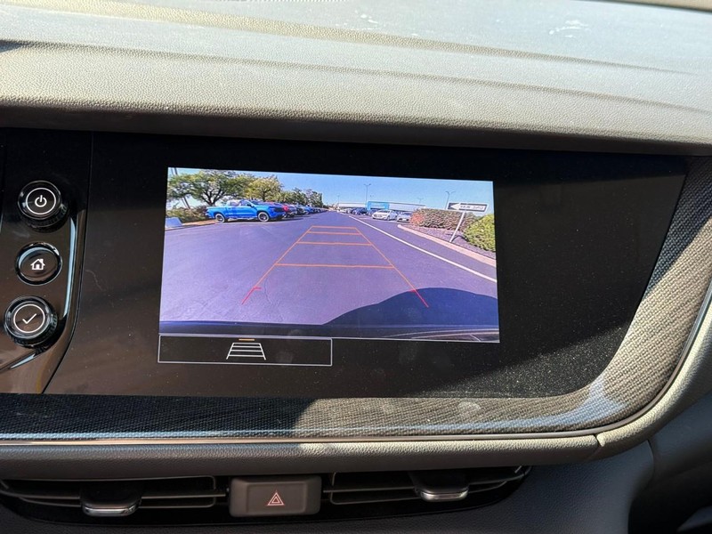 Buick Envision Vehicle Full-screen Gallery Image 22