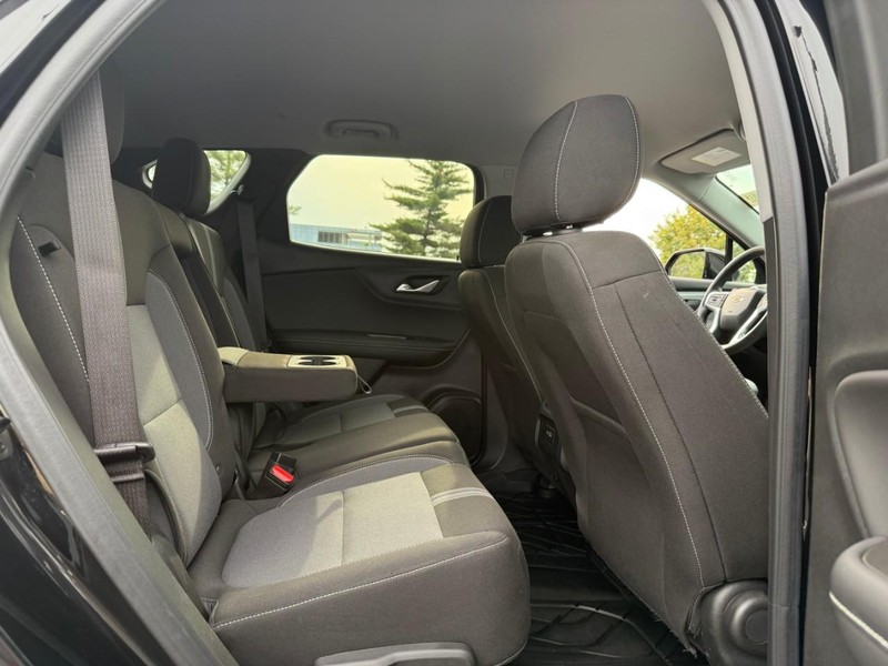 Chevrolet Blazer Vehicle Full-screen Gallery Image 10