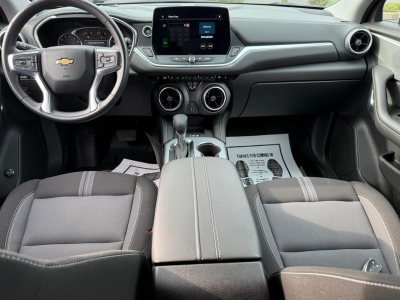 Chevrolet Blazer Vehicle Full-screen Gallery Image 11