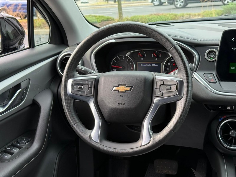 Chevrolet Blazer Vehicle Full-screen Gallery Image 12