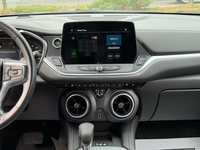 Chevrolet Blazer Vehicle Full-screen Gallery Image 13