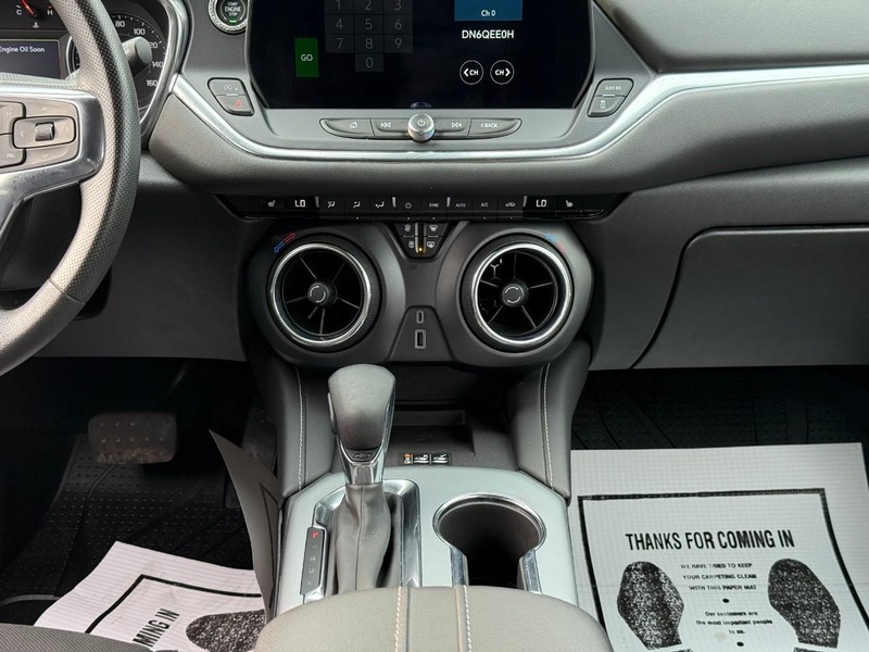 Chevrolet Blazer Vehicle Full-screen Gallery Image 14