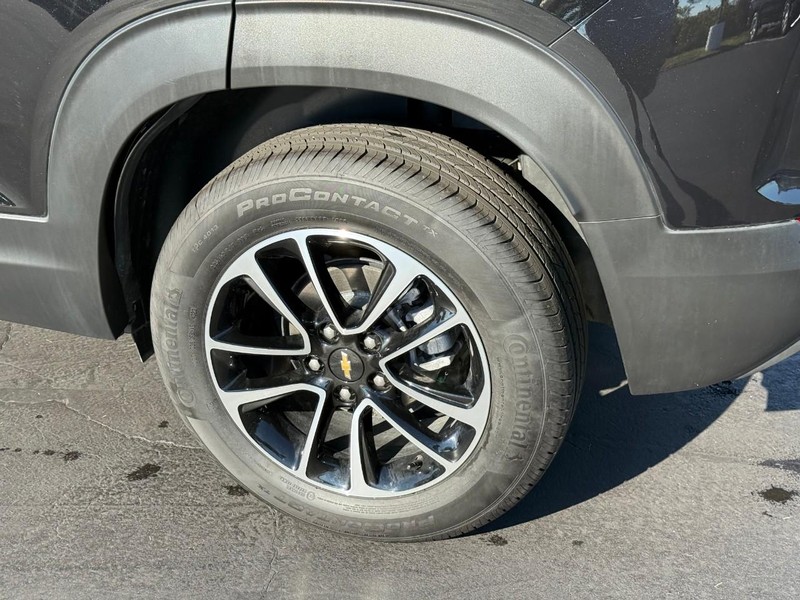 Chevrolet Trailblazer Vehicle Full-screen Gallery Image 4