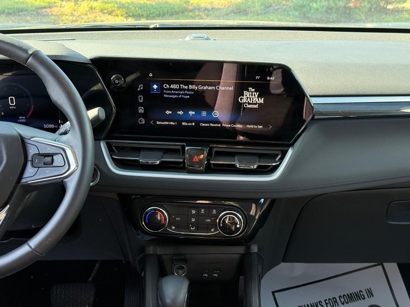 Chevrolet Trailblazer Vehicle Full-screen Gallery Image 14