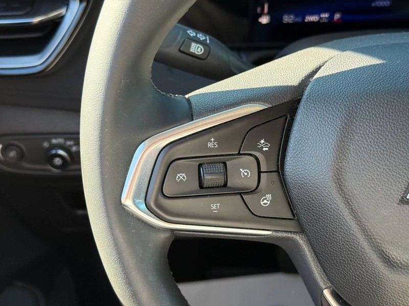 Chevrolet Trailblazer Vehicle Full-screen Gallery Image 21