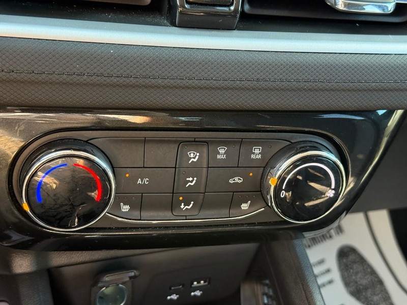 Chevrolet Trailblazer Vehicle Full-screen Gallery Image 25