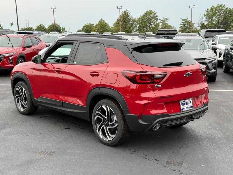 Chevrolet TrailBlazer Vehicle Full-screen Gallery Image 3