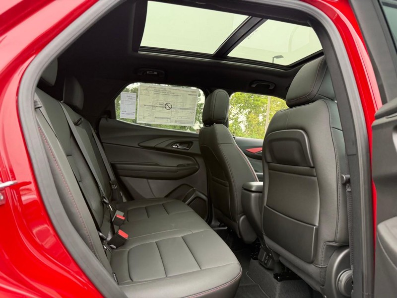 Chevrolet TrailBlazer Vehicle Full-screen Gallery Image 6