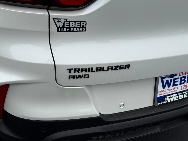 Chevrolet TrailBlazer Vehicle Full-screen Gallery Image 5