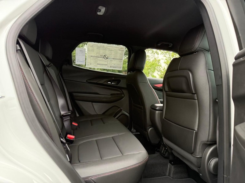 Chevrolet TrailBlazer Vehicle Full-screen Gallery Image 6