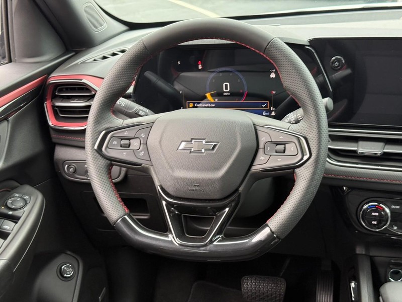 Chevrolet TrailBlazer Vehicle Full-screen Gallery Image 8