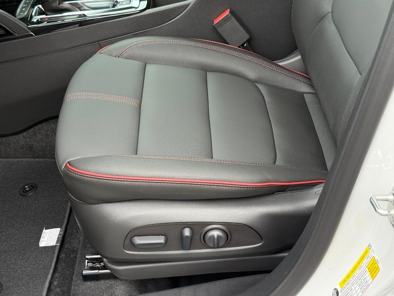 Chevrolet TrailBlazer Vehicle Full-screen Gallery Image 12