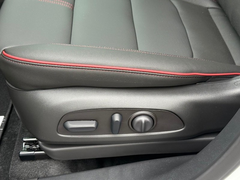 Chevrolet TrailBlazer Vehicle Full-screen Gallery Image 13