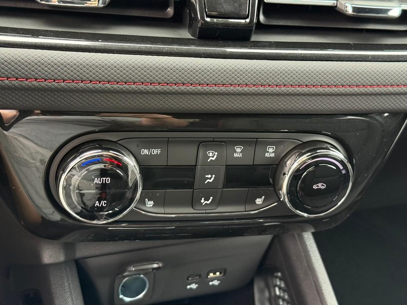 Chevrolet TrailBlazer Vehicle Full-screen Gallery Image 17