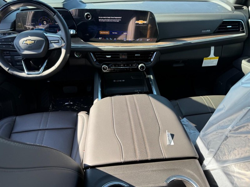 Chevrolet Tahoe Vehicle Full-screen Gallery Image 6