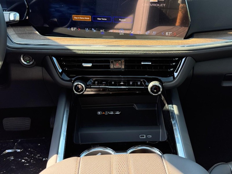 Chevrolet Tahoe Vehicle Full-screen Gallery Image 9