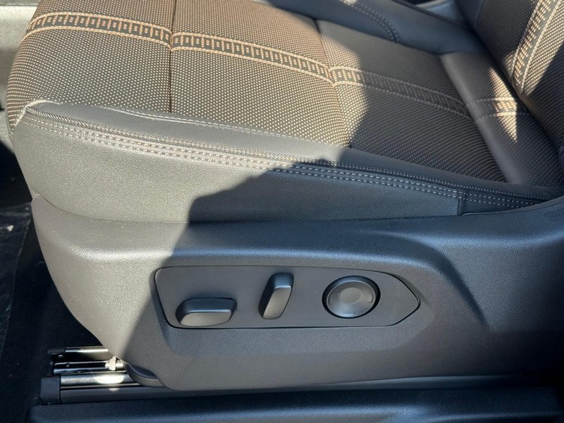 Chevrolet Tahoe Vehicle Full-screen Gallery Image 13