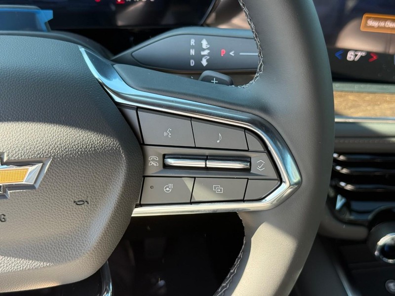 Chevrolet Tahoe Vehicle Full-screen Gallery Image 15