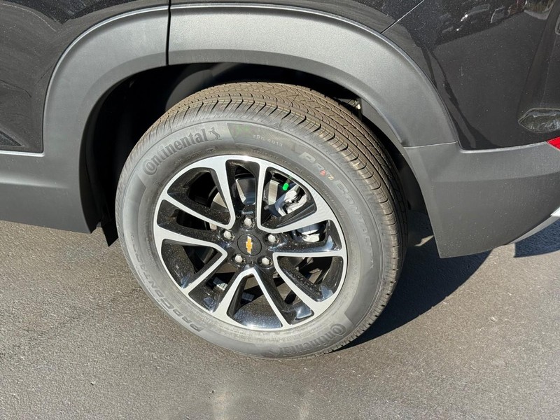 Chevrolet TrailBlazer Vehicle Full-screen Gallery Image 4