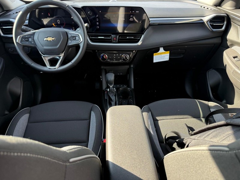 Chevrolet TrailBlazer Vehicle Full-screen Gallery Image 6