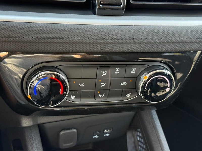 Chevrolet TrailBlazer Vehicle Full-screen Gallery Image 16