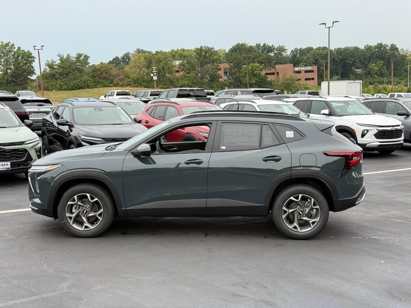 Chevrolet Trax Vehicle Full-screen Gallery Image 2