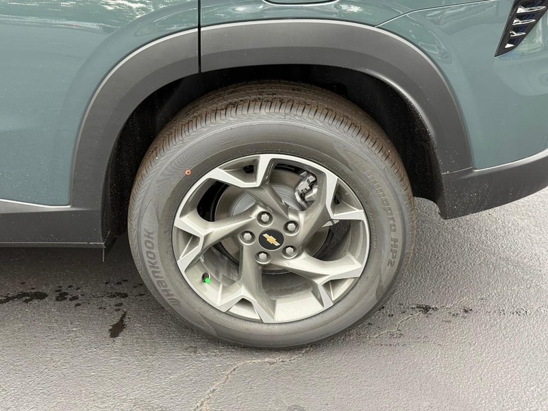 Chevrolet Trax Vehicle Full-screen Gallery Image 4