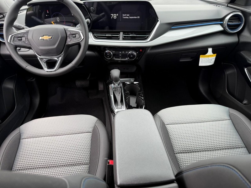 Chevrolet Trax Vehicle Full-screen Gallery Image 6