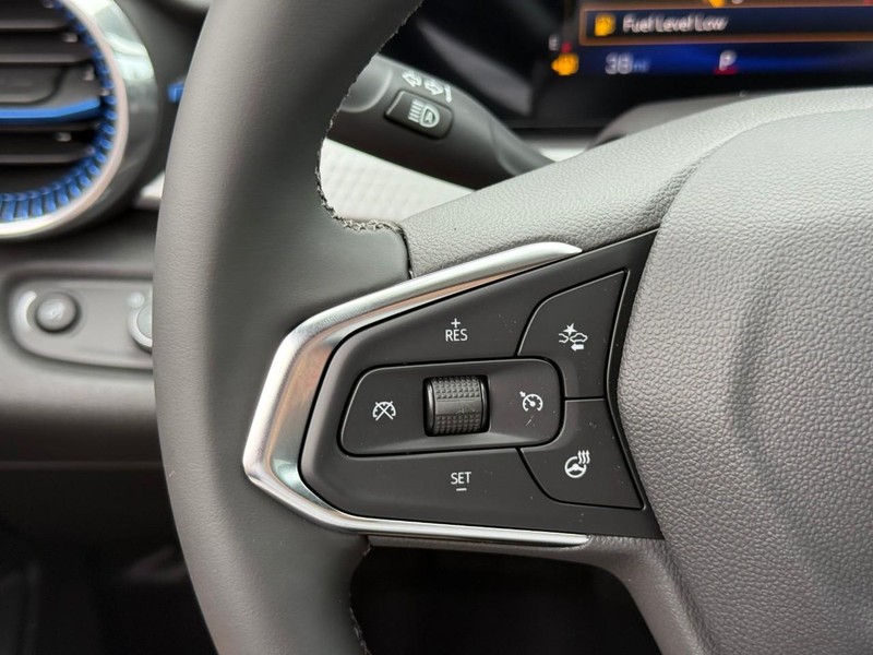 Chevrolet Trax Vehicle Full-screen Gallery Image 13